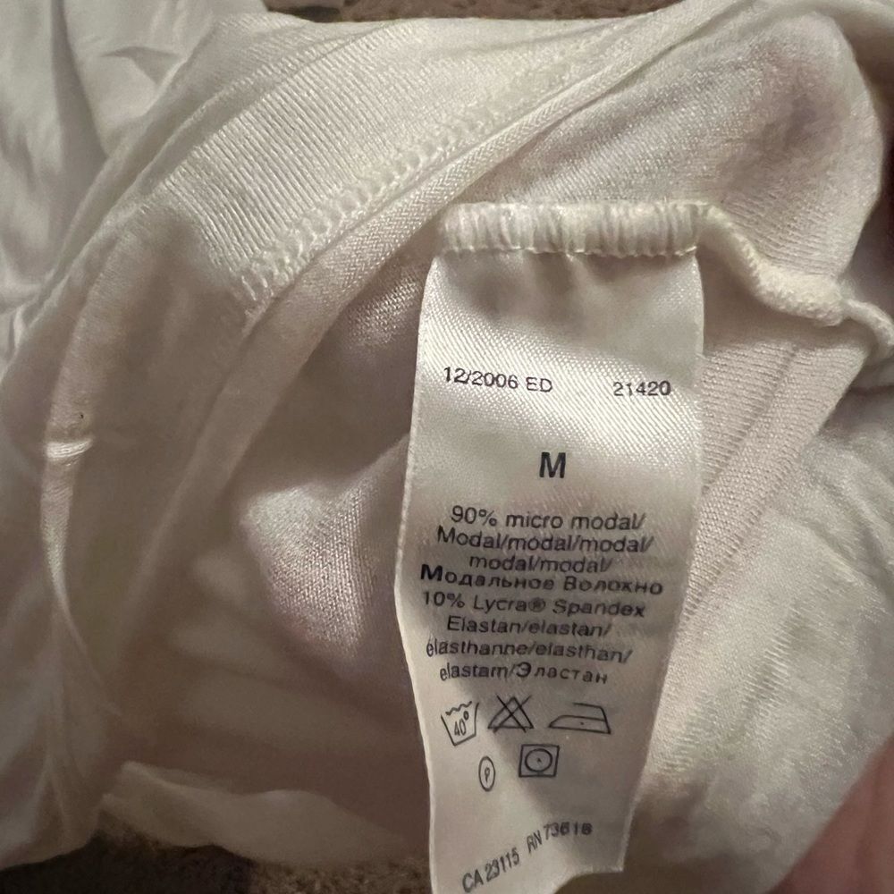 Hugo boss medium white tee - Picture 4 of 7